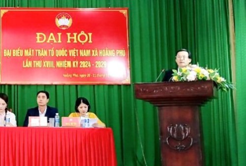 5. Đc Trịnh Xuân Tiên - Bí thư  Đảng ủy xã Hoằng Phú phát biểu chỉ đạo Đại hội.jpg